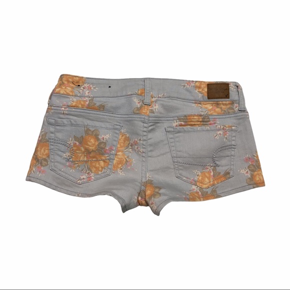 American Eagle Grey Floral Shorts 0542 - Picture 2 of 5